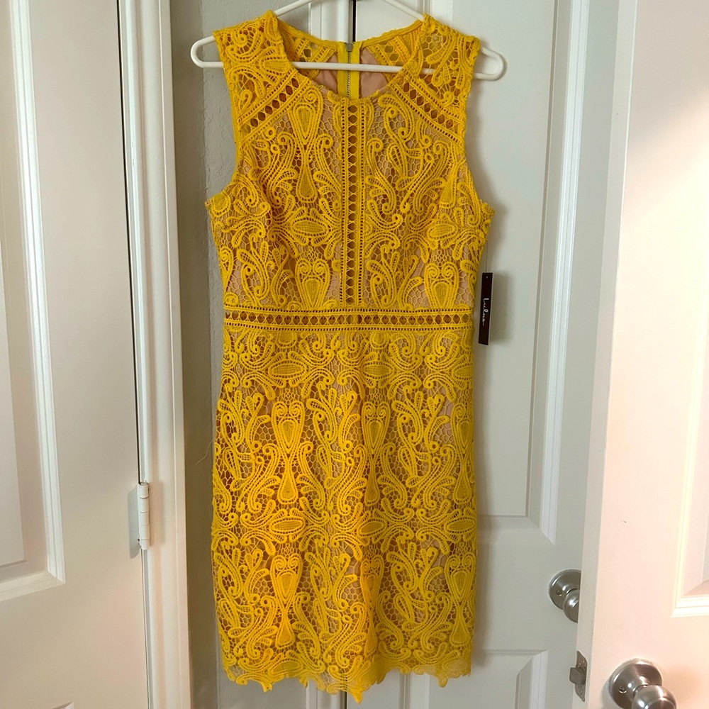 Yellow laced dress